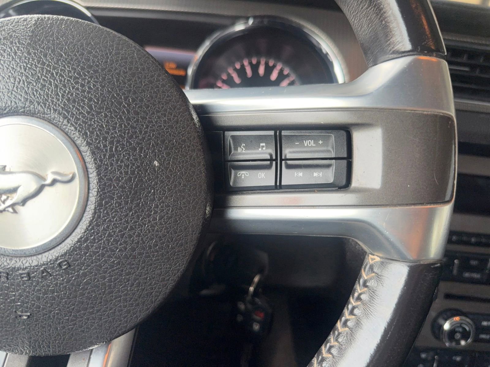 Used 2014 Ford Mustang GT Premium w/ Equipment Group 401A RWD image 33