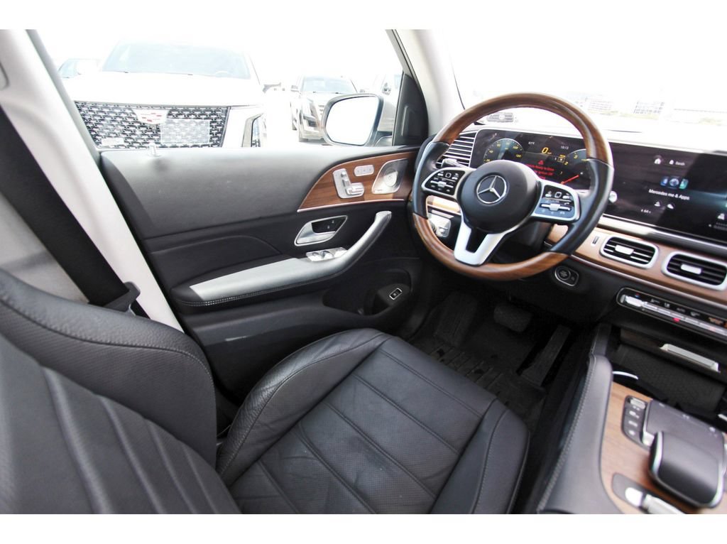 Used 2023 Mercedes-Benz GLS 450 4MATIC image 8