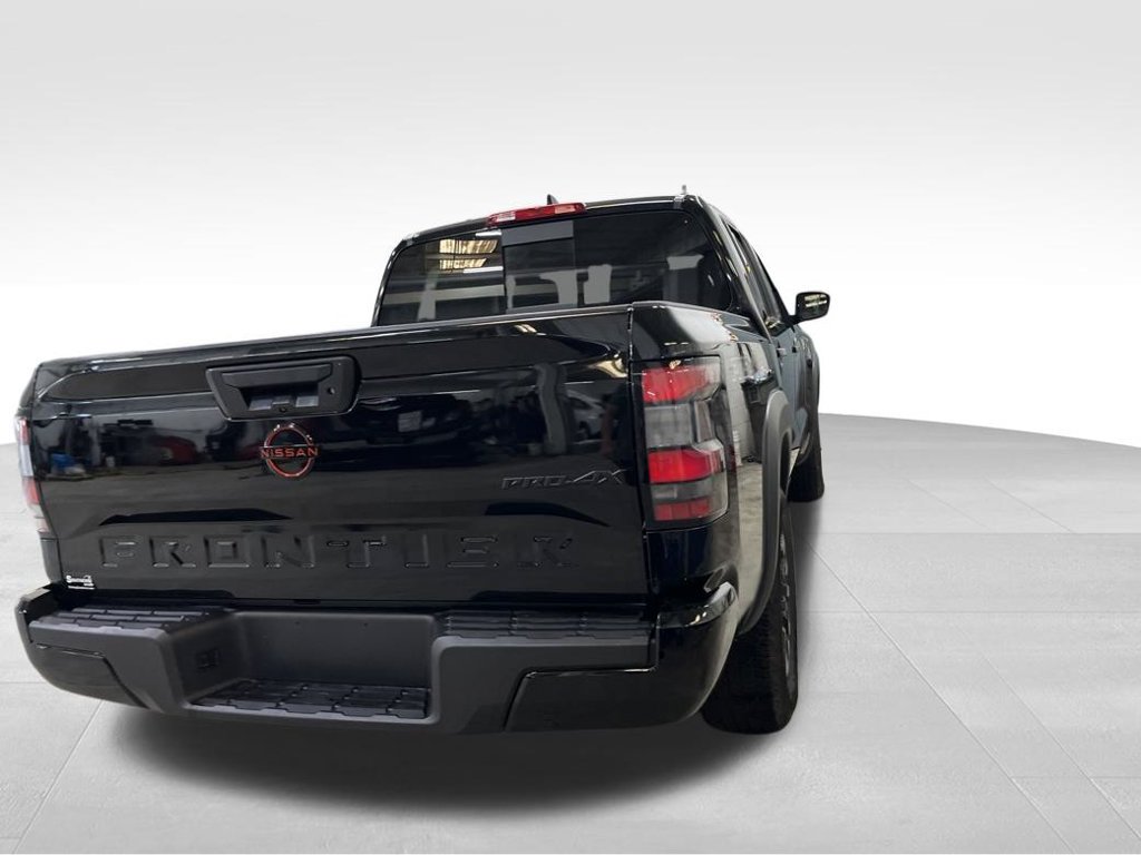 Used 2024 Nissan Frontier PRO-4X AWD/4WD image 5