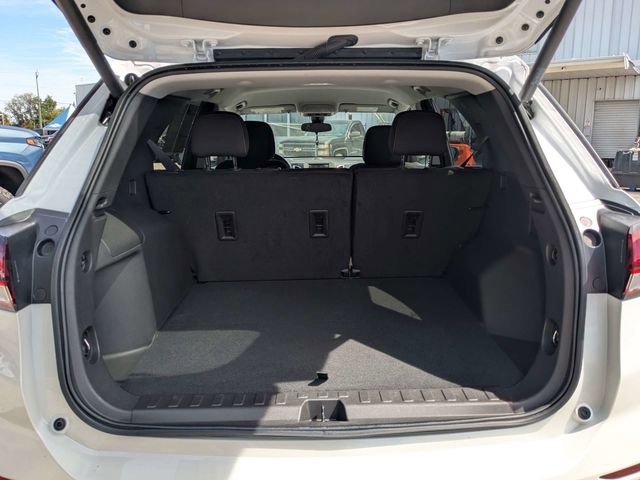 Used 2024 Chevrolet Equinox LT FWD image 8