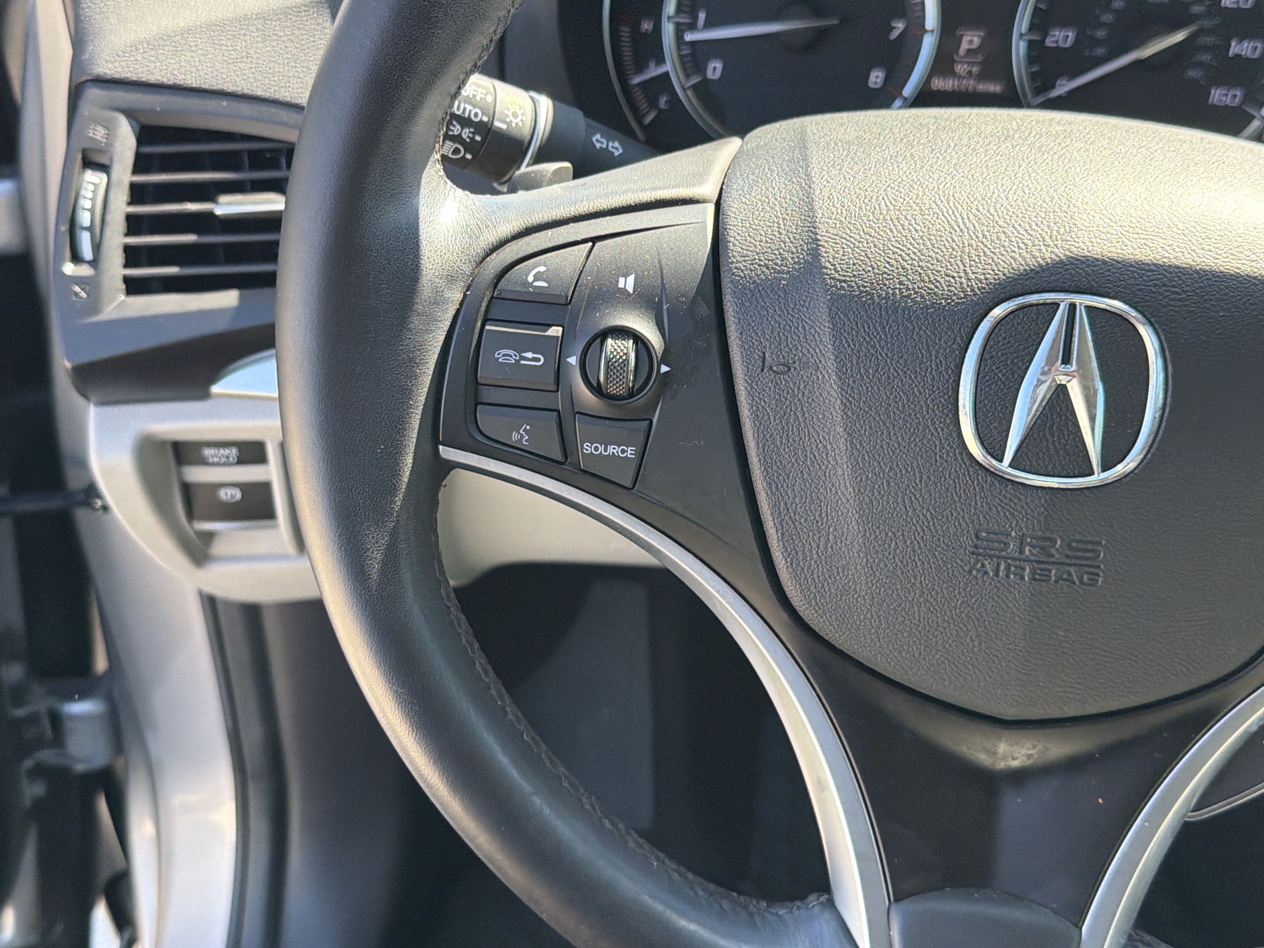 Used 2020 Acura MDX w/ Technology Package AWD/4WD image 19