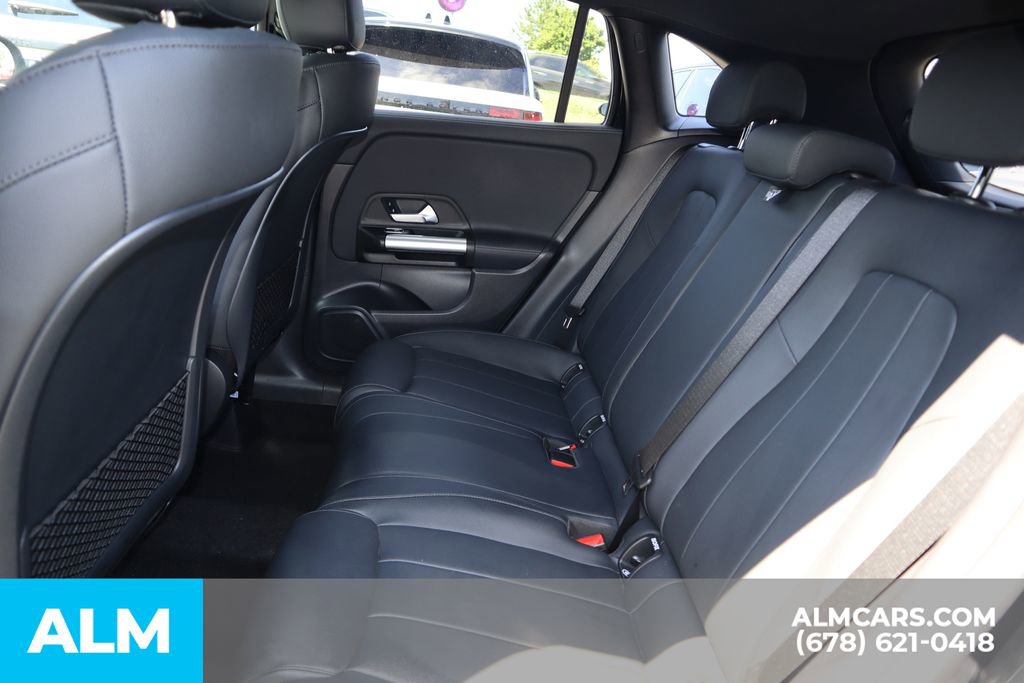 Used 2025 Mercedes-Benz GLA 250 image 19