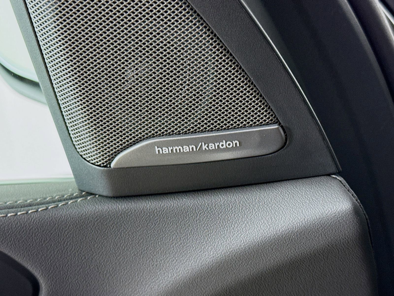 Used 2026 BMW X5 sDrive40i image 19