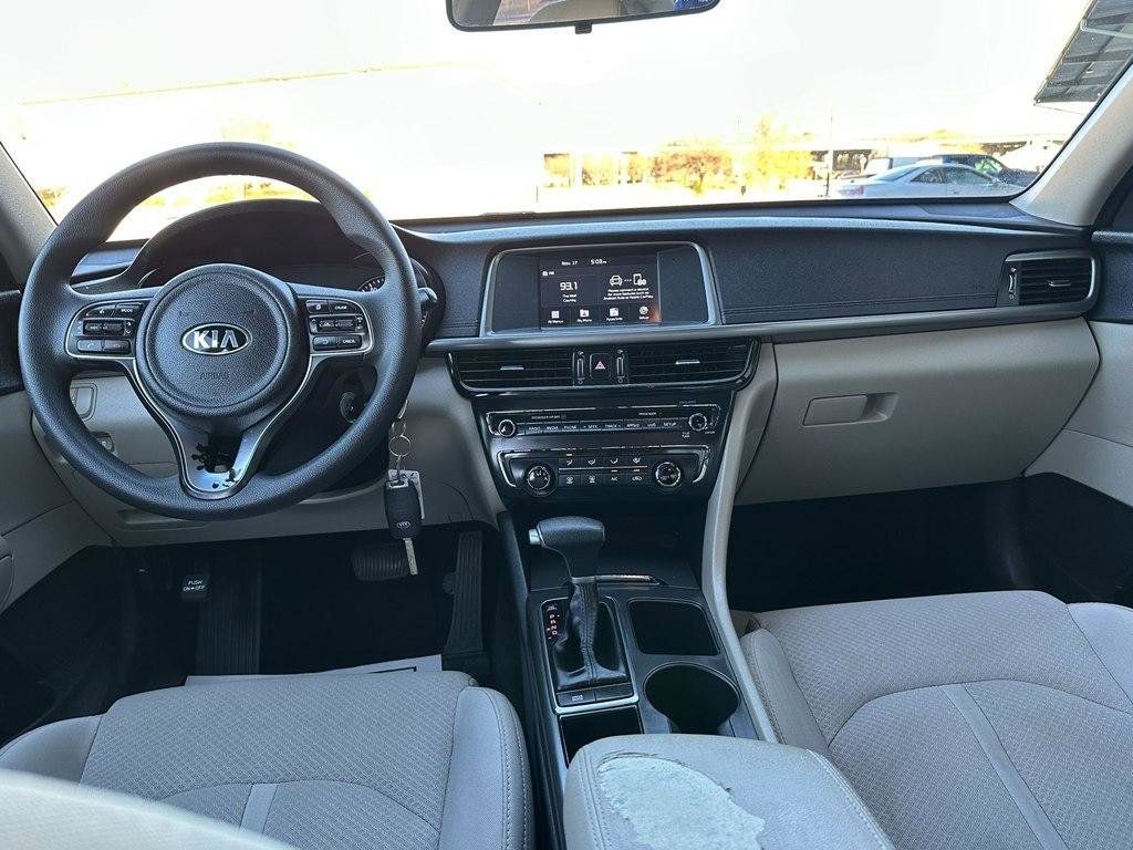 Used 2018 Kia Optima LX w/ 17" Alloy Wheels Package FWD image 23