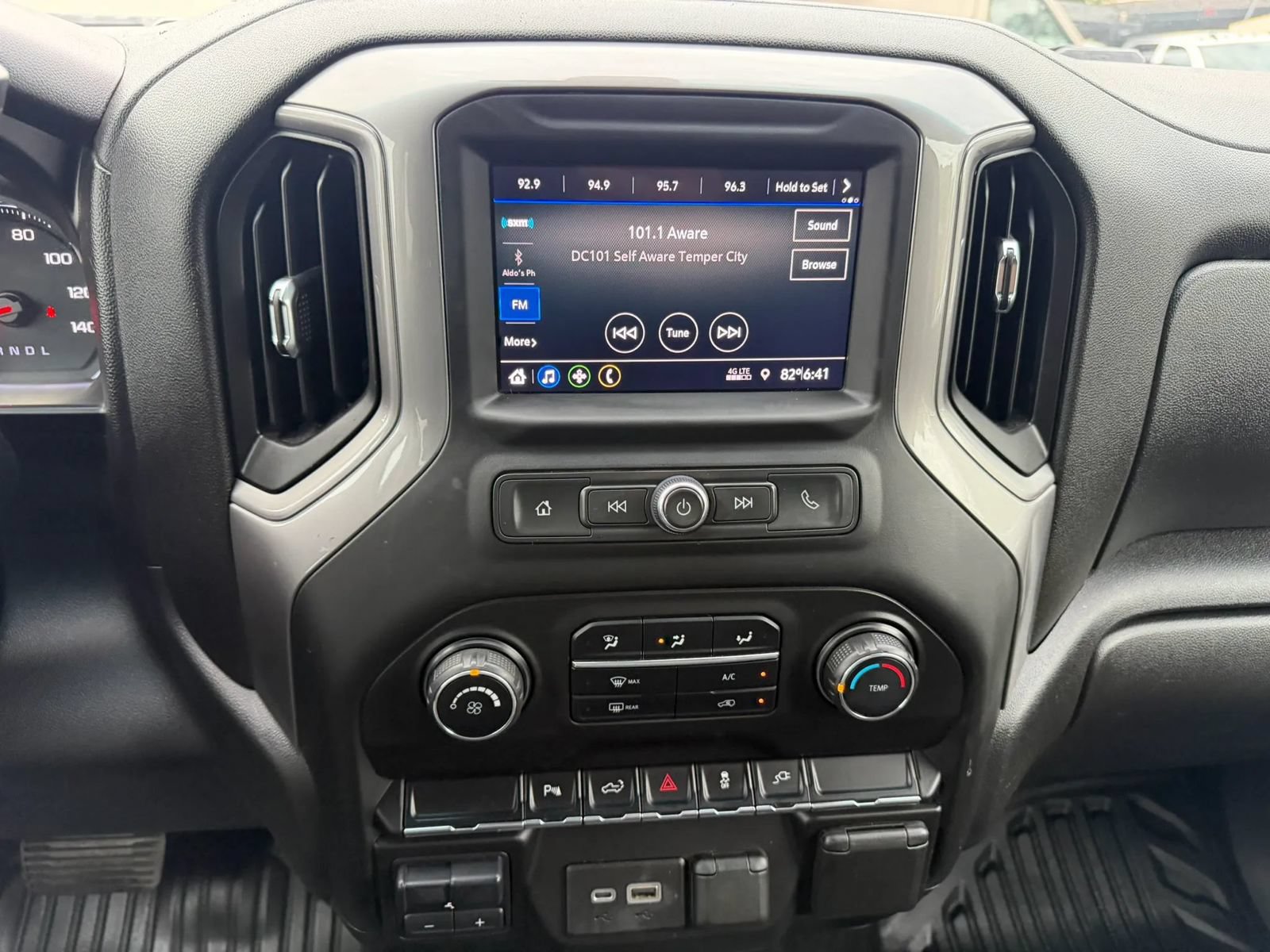 Used 2021 Chevrolet Silverado 2500 W/T w/ WT Convenience Package AWD/4WD image 17