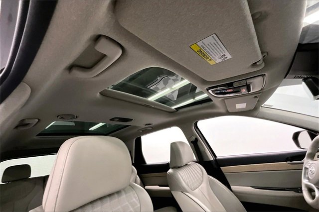 Used 2024 Hyundai Palisade Limited image 16
