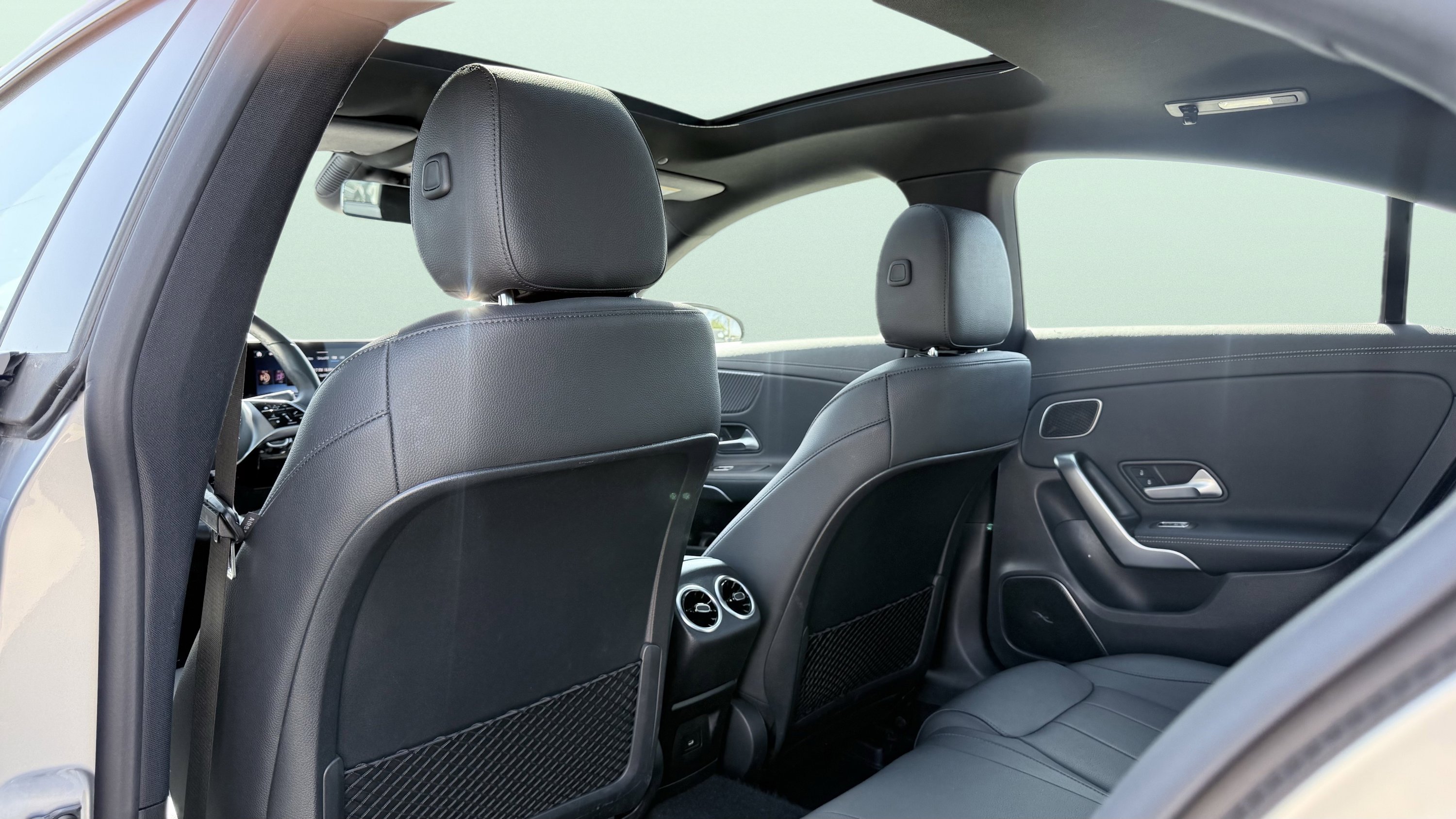 Used 2025 Mercedes-Benz CLA 250 image 40