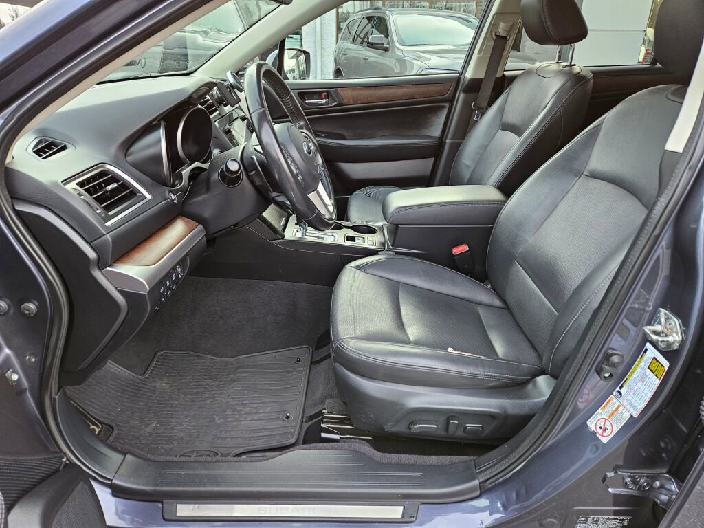 Used 2016 Subaru Outback 3.6R Limited image 15