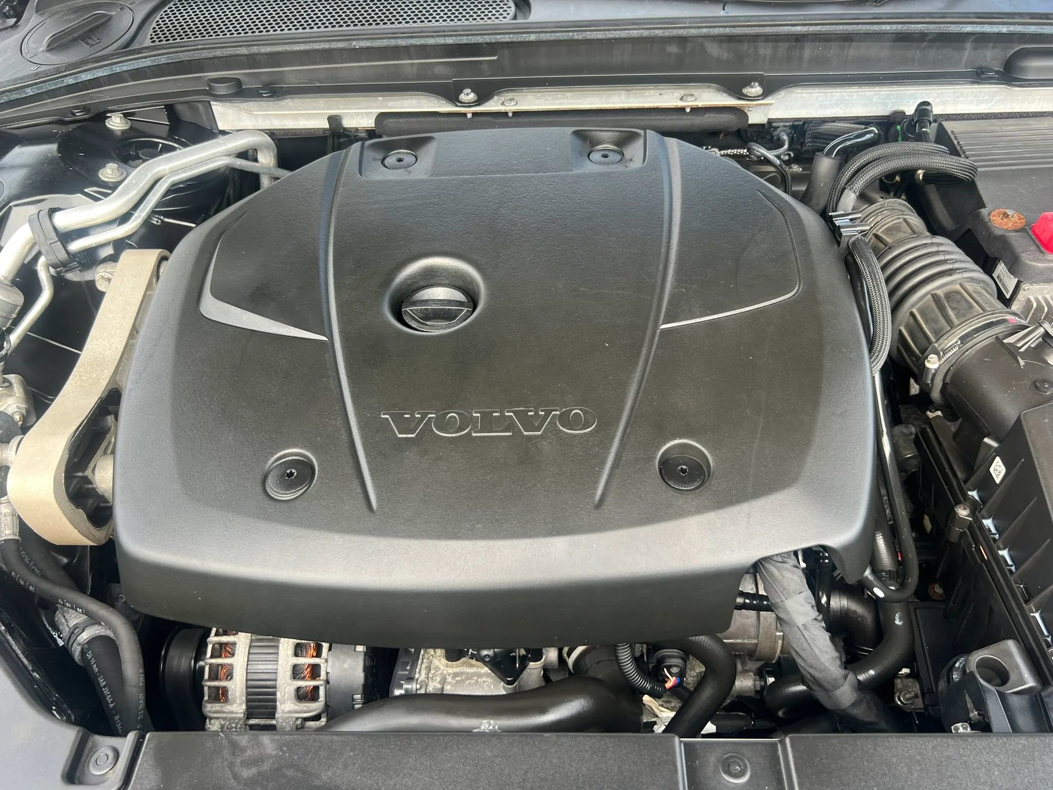 Used 2017 Volvo S90 T6 Momentum w/ Vision Package image 34