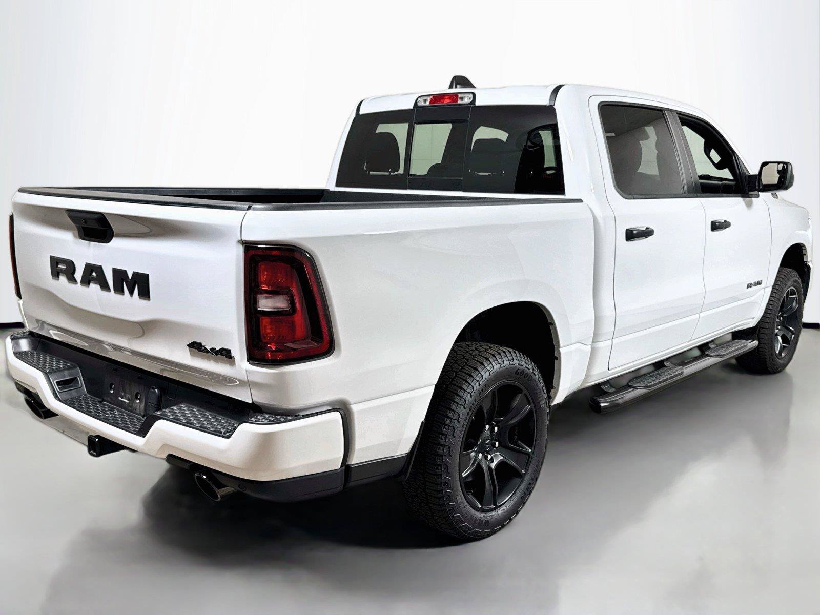 Used 2025 RAM 1500 Tradesman AWD/4WD image 4