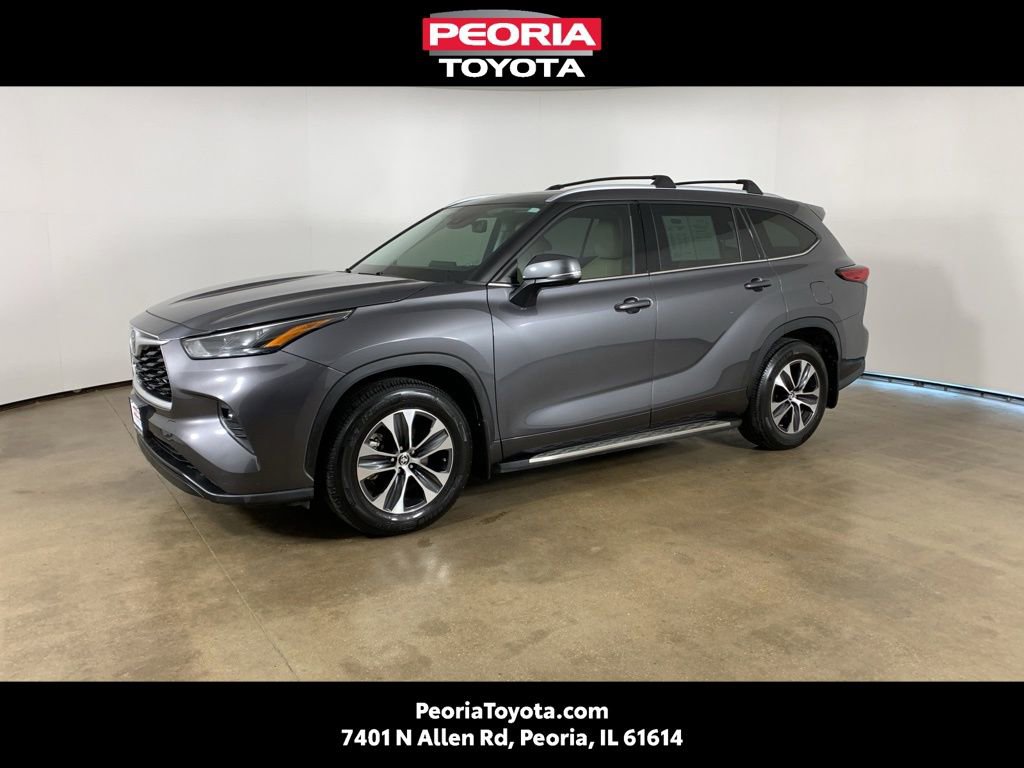 Used 2022 Toyota Highlander XLE