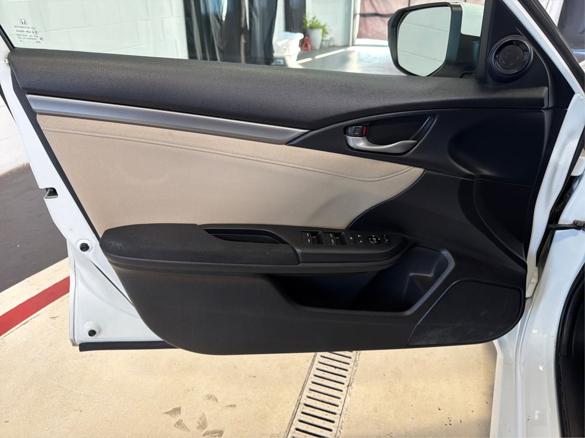 Used 2018 Honda Civic EX image 23