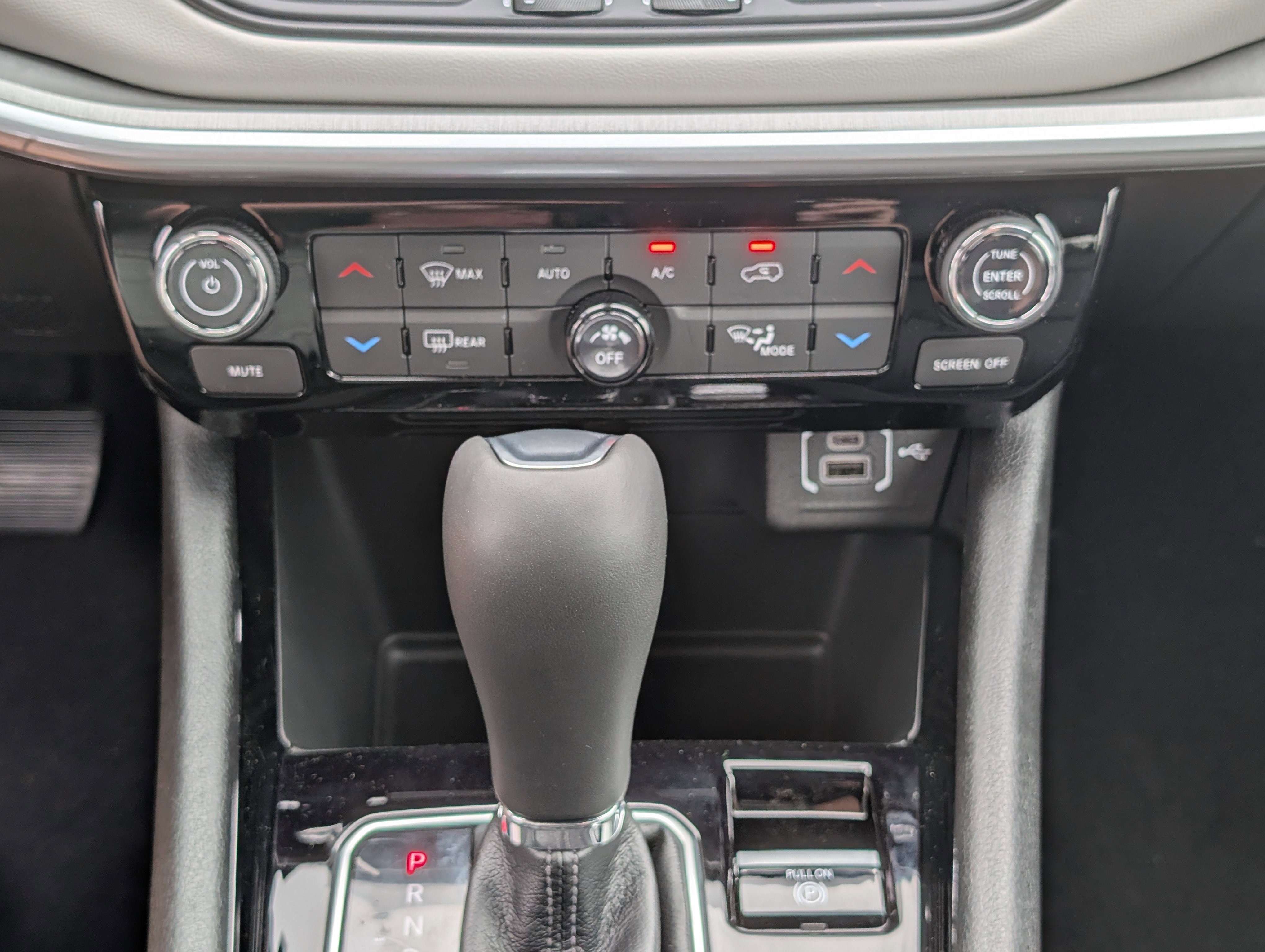 New 2026 Jeep Compass Limited image 18
