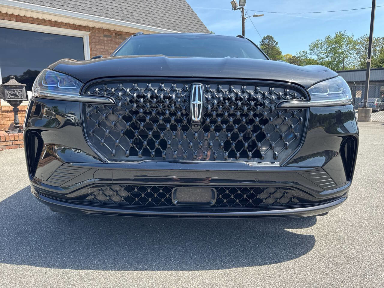 Used 2025 Lincoln Aviator Black Label w/ Jet Appearance Package AWD/4WD image 7