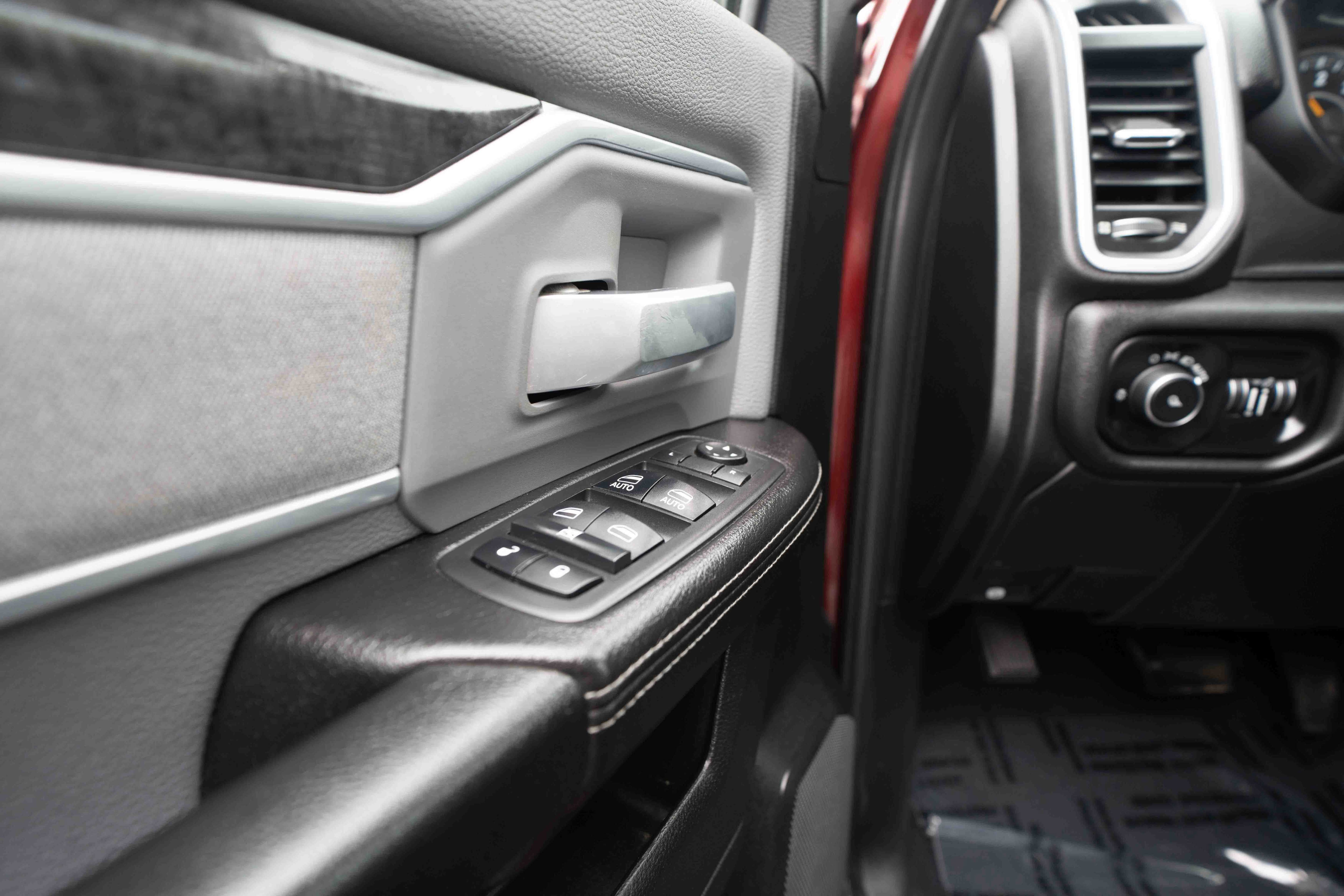 Used 2019 RAM 2500 Big Horn image 7