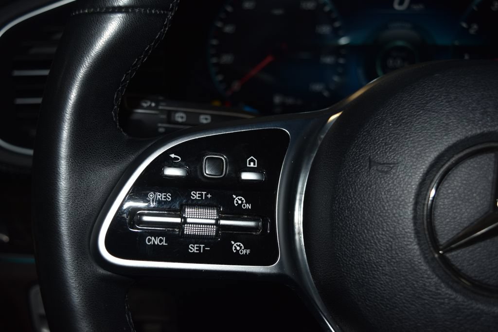 Used 2022 Mercedes-Benz GLS 450 4MATIC image 10