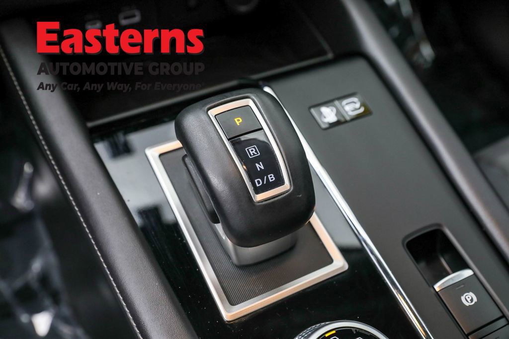 Used 2023 Mitsubishi Outlander SE image 13