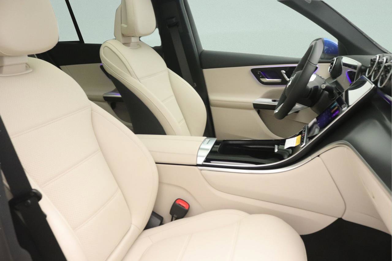New 2026 Mercedes-Benz GLC 300 image 7