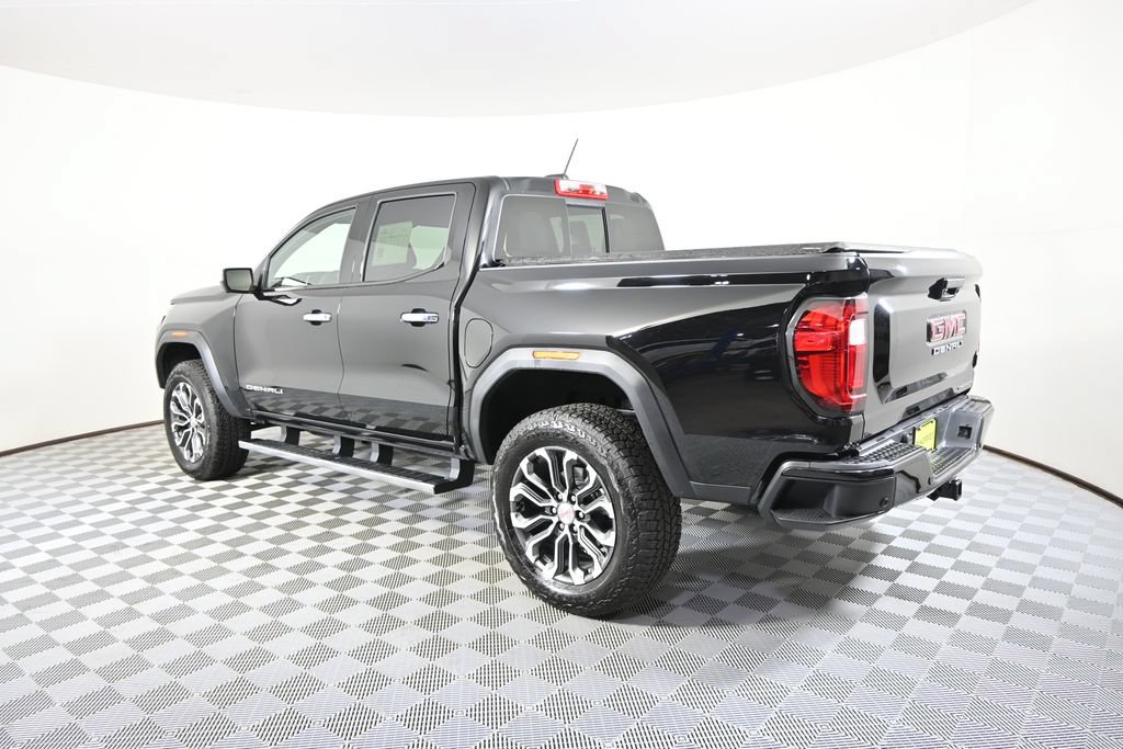 Used 2026 GMC Canyon Denali AWD/4WD image 4