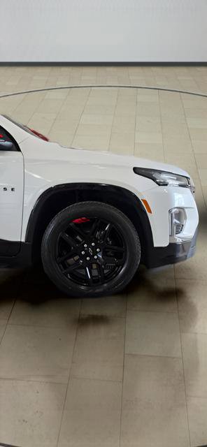 Used 2023 Chevrolet Traverse Premier w/ Redline Edition AWD/4WD image 37