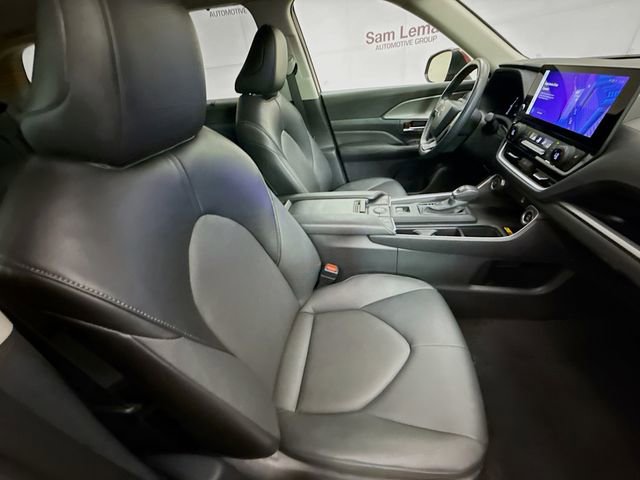 Used 2024 Toyota Grand Highlander XLE image 29