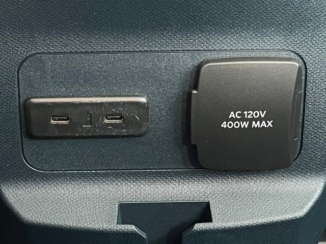 New 2026 Ford Maverick Lariat w/ Black Appearance Package image 33