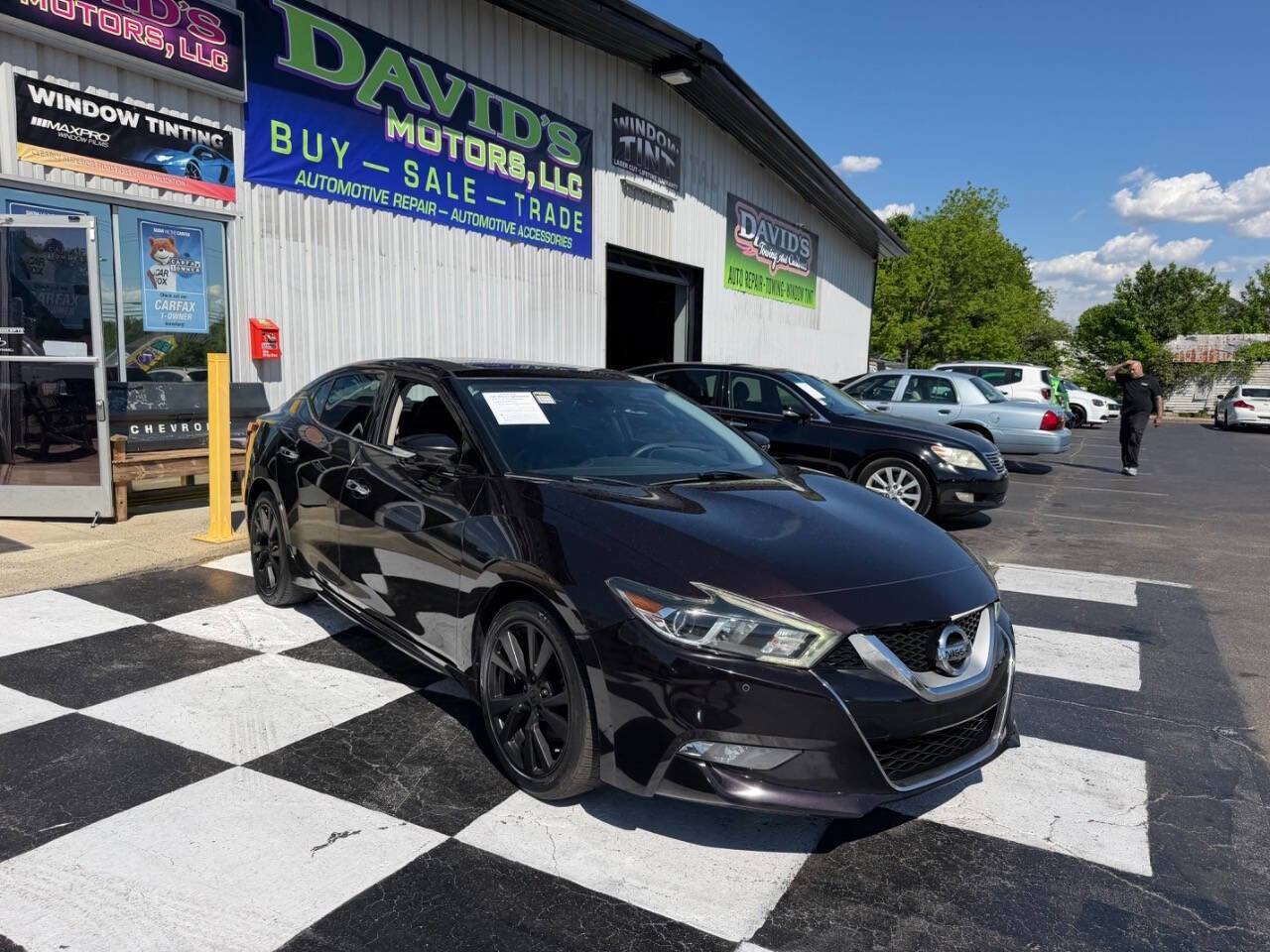 Used 2016 Nissan Maxima Platinum image 4