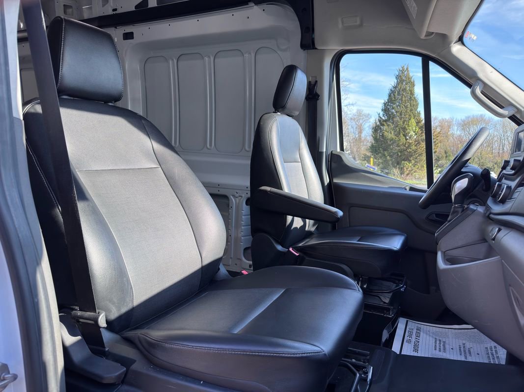 Used 2023 Ford Transit 250 148 High Roof w/ Fleet Fuel Economy Package RWD image 28
