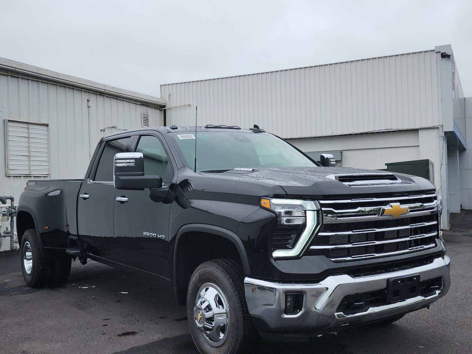 New 2026 Chevrolet Silverado 3500 LTZ AWD/4WD image 7