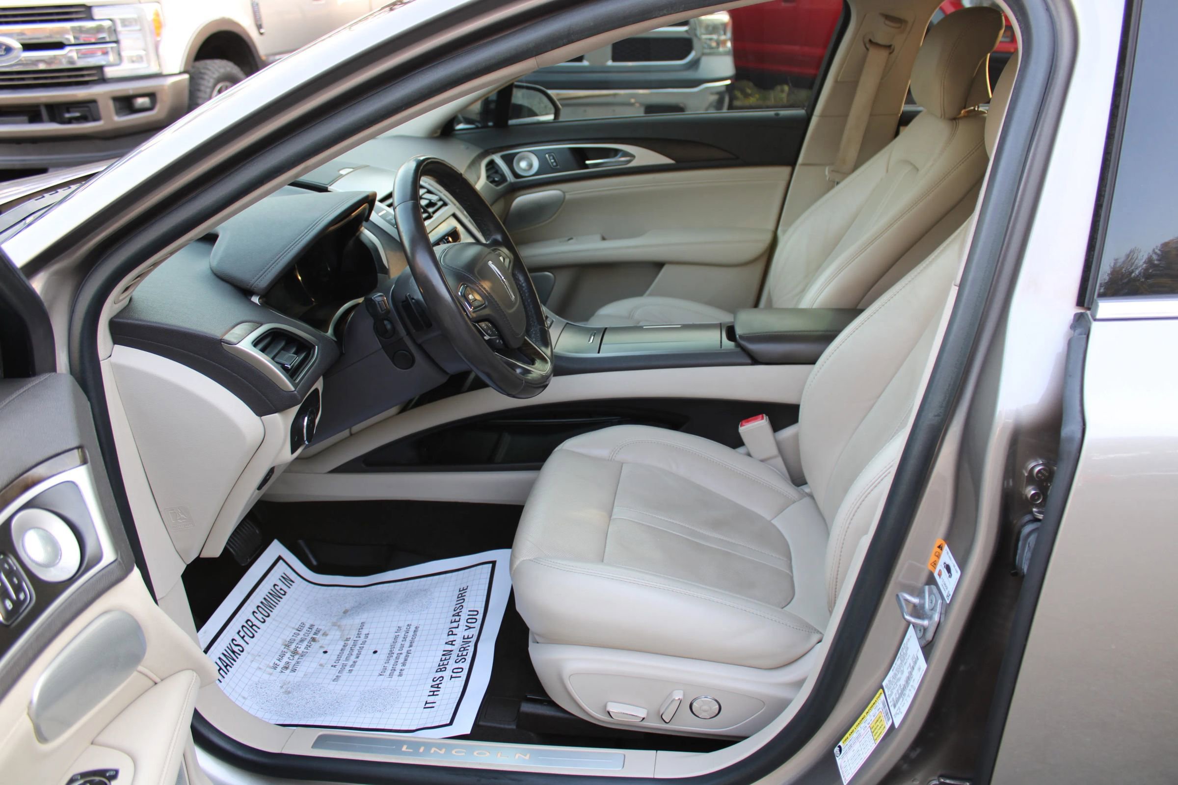 Used 2019 Lincoln MKZ Reserve w/ Luxury Package image 18