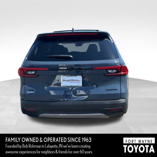 Used 2024 Toyota Grand Highlander XLE image 8