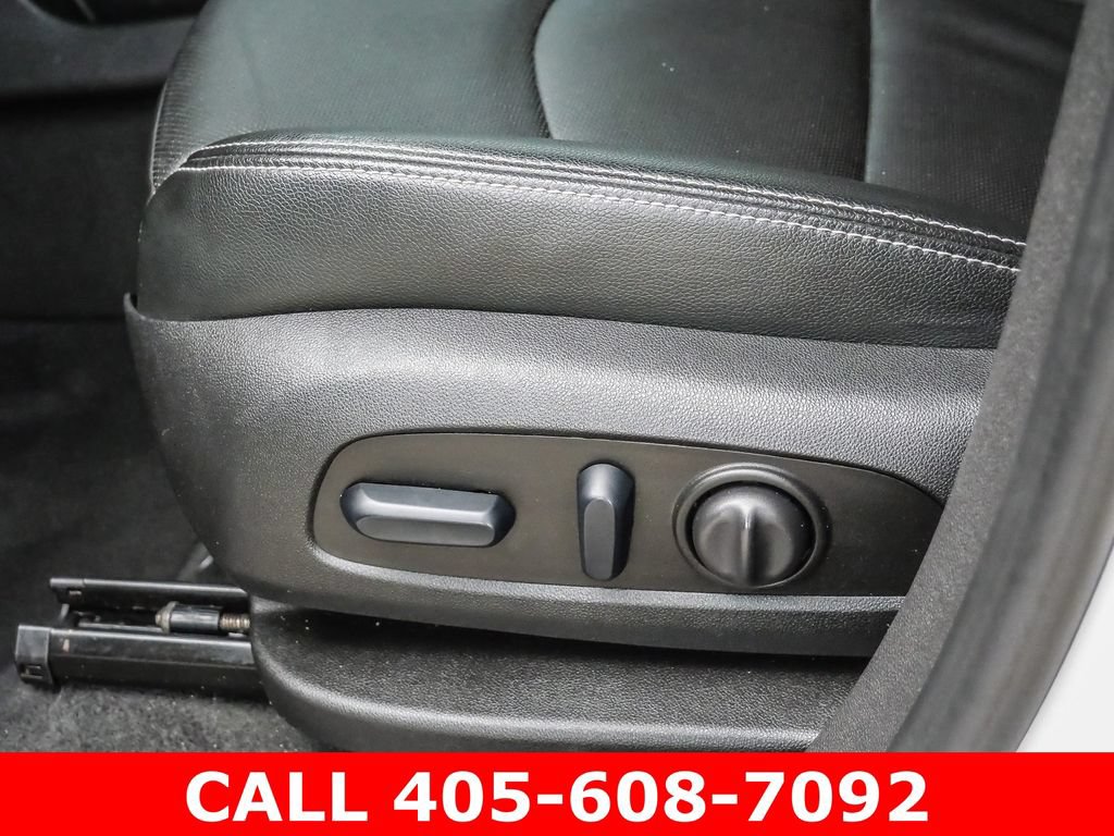 Certified 2024 GMC Terrain SLT AWD/4WD image 53