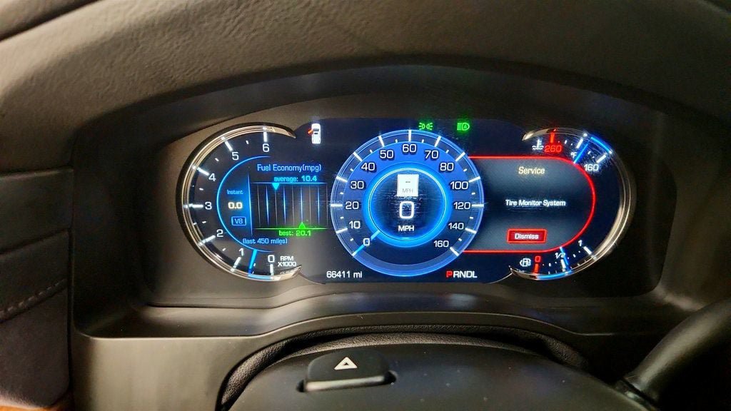 Used 2019 Cadillac Escalade Premium Luxury AWD/4WD image 15