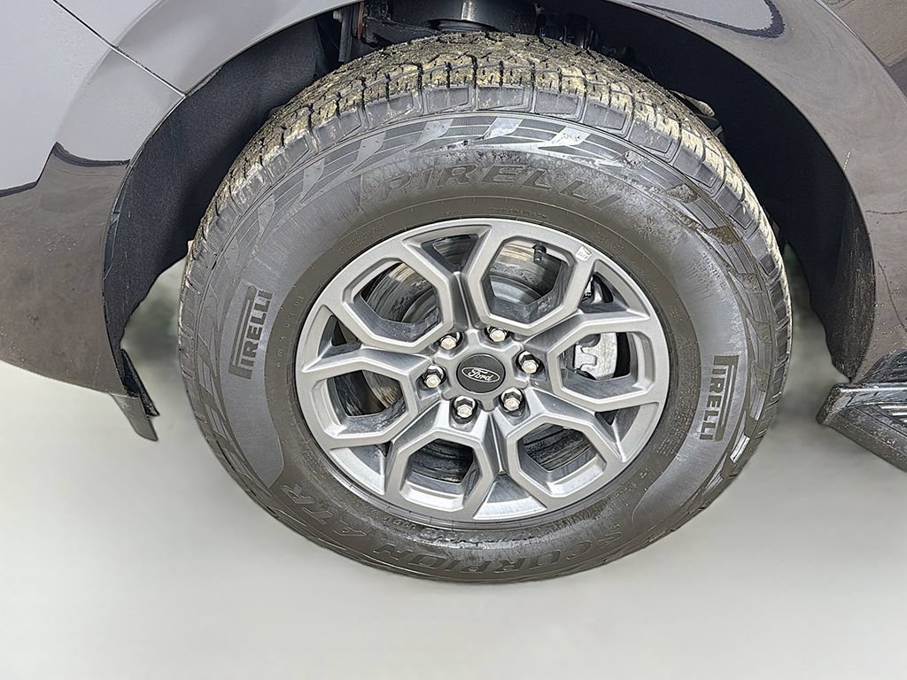 Used 2025 Ford Expedition Active AWD/4WD image 18