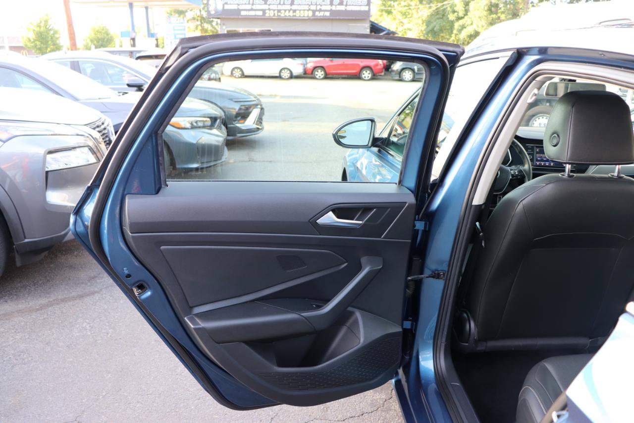Used 2020 Volkswagen Jetta SE FWD image 24