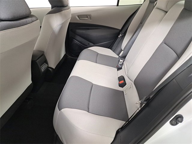 Used 2025 Toyota Corolla LE image 12