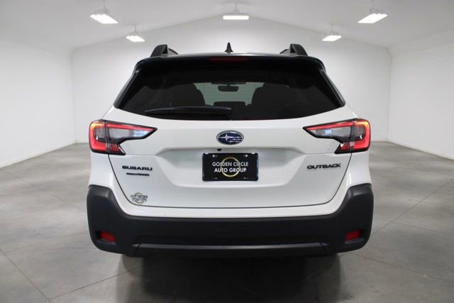 Used 2025 Subaru Outback Onyx Edition AWD/4WD image 8