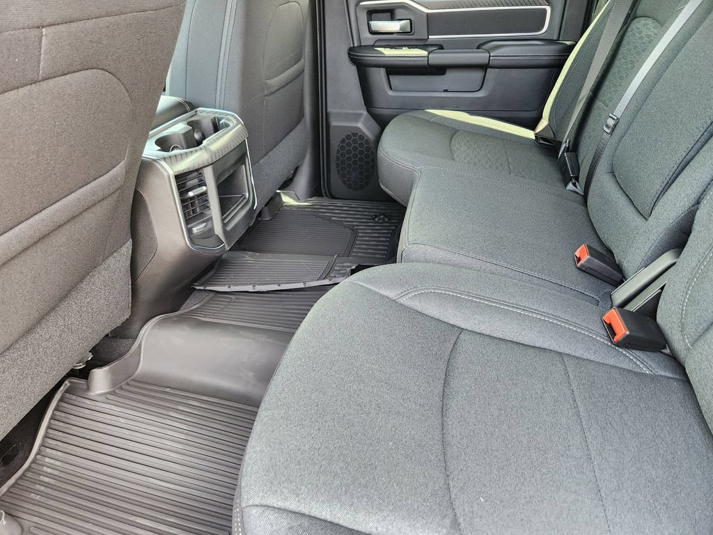 New 2026 RAM 2500 Big Horn AWD/4WD image 30