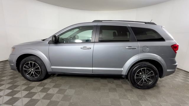 Used 2017 Dodge Journey SE w/ Blacktop Package AWD/4WD image 8