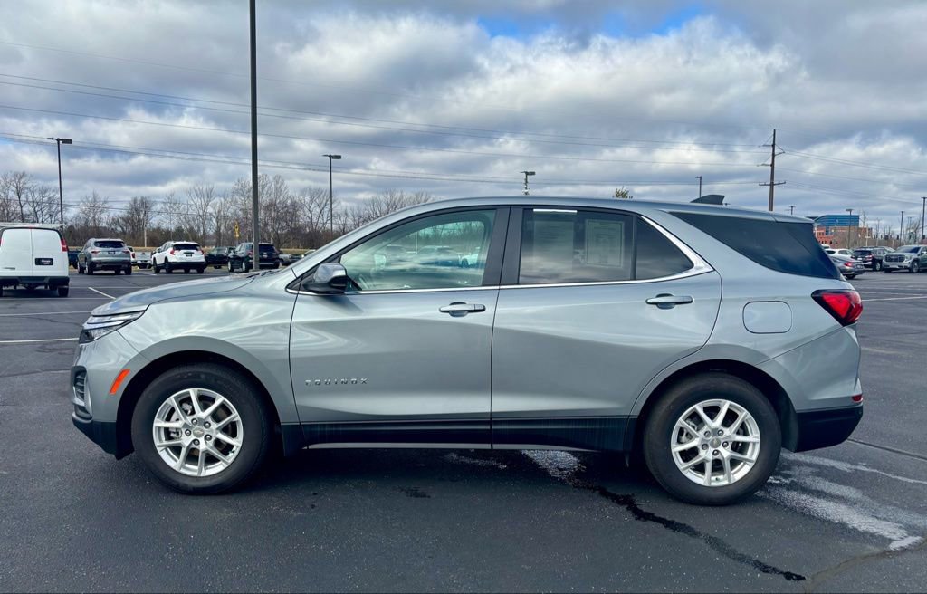 Used 2024 Chevrolet Equinox LT w/ LPO, Floor Liner Package image 4