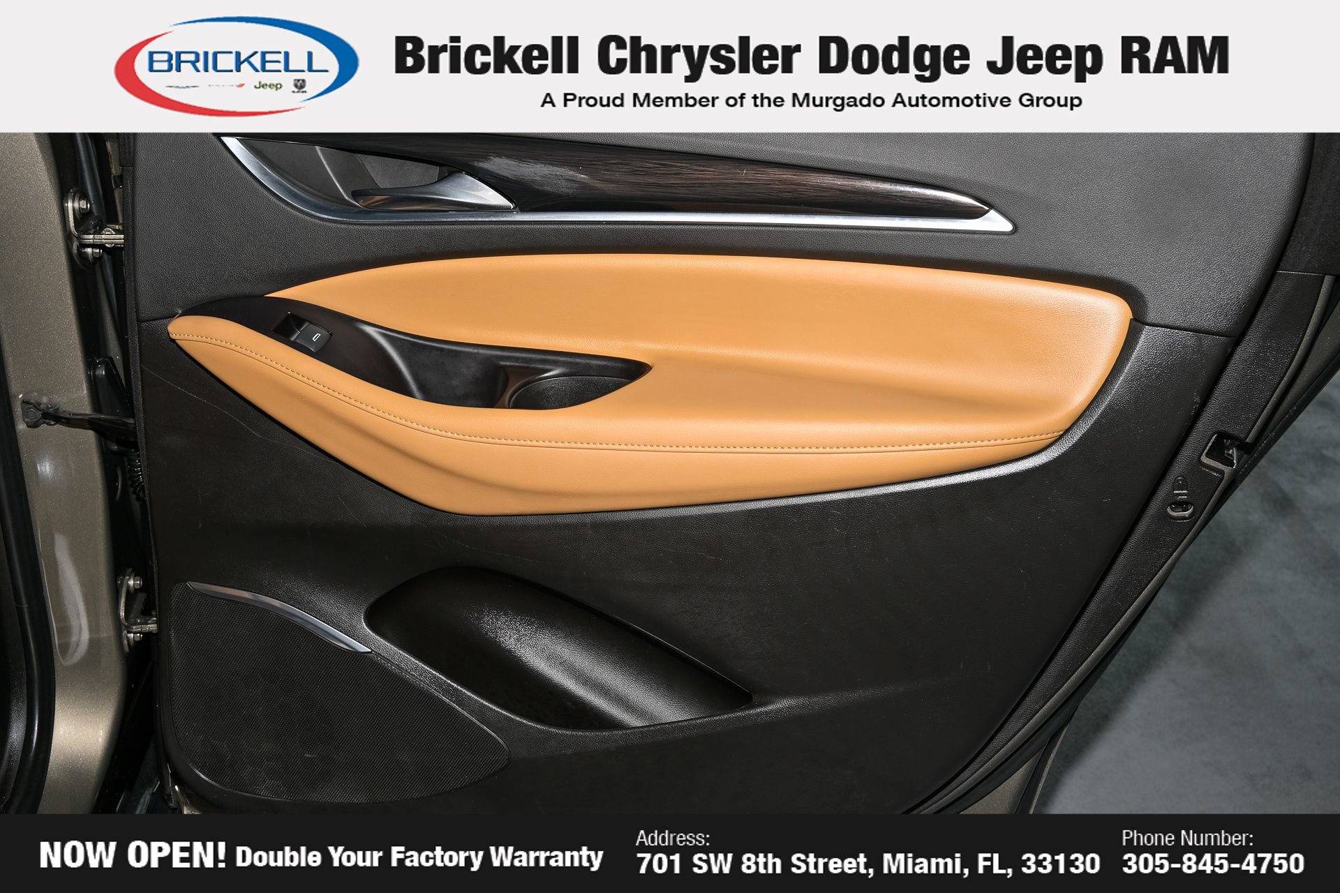 Used 2020 Buick Enclave Essence w/ LPO, Hit The Road Package FWD image 17