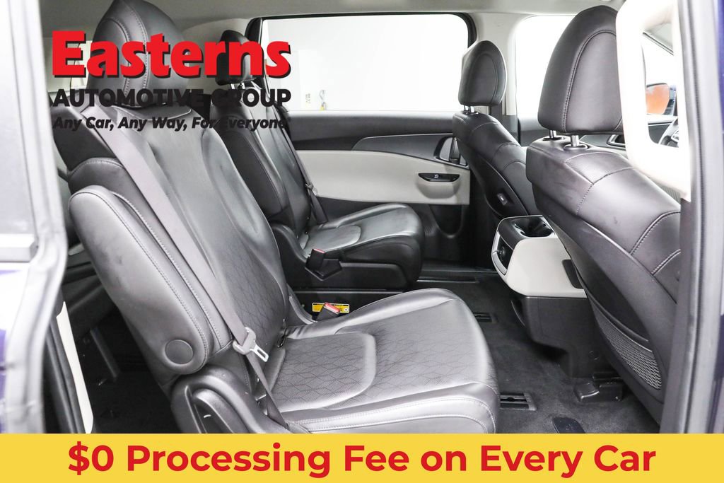 Used 2024 Kia Carnival LX FWD image 25