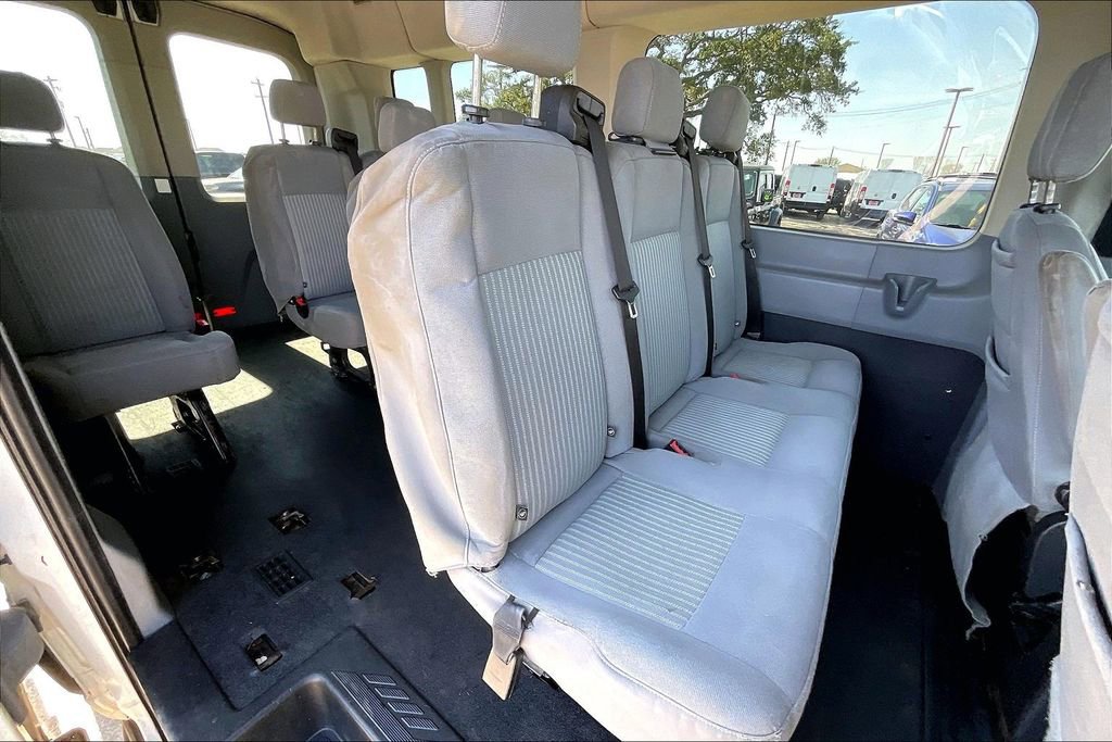 Used 2017 Ford Transit 350 XL image 17