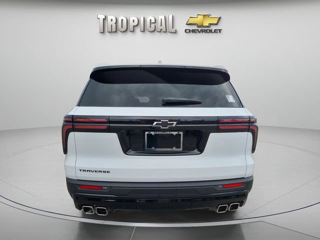 Used 2025 Chevrolet Traverse LT w/ Midnight/Sport Edition image 5