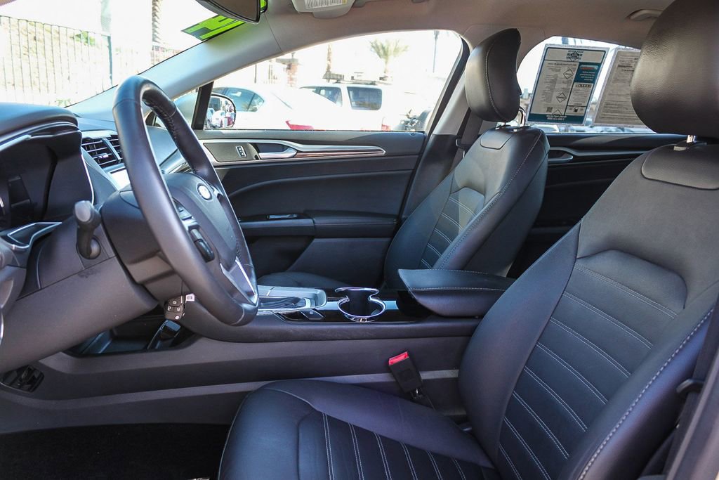 Used 2014 Ford Fusion Energi SE image 22