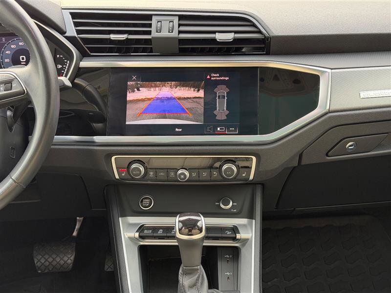 Used 2022 Audi Q3 2.0T Premium w/ Convenience Package image 36
