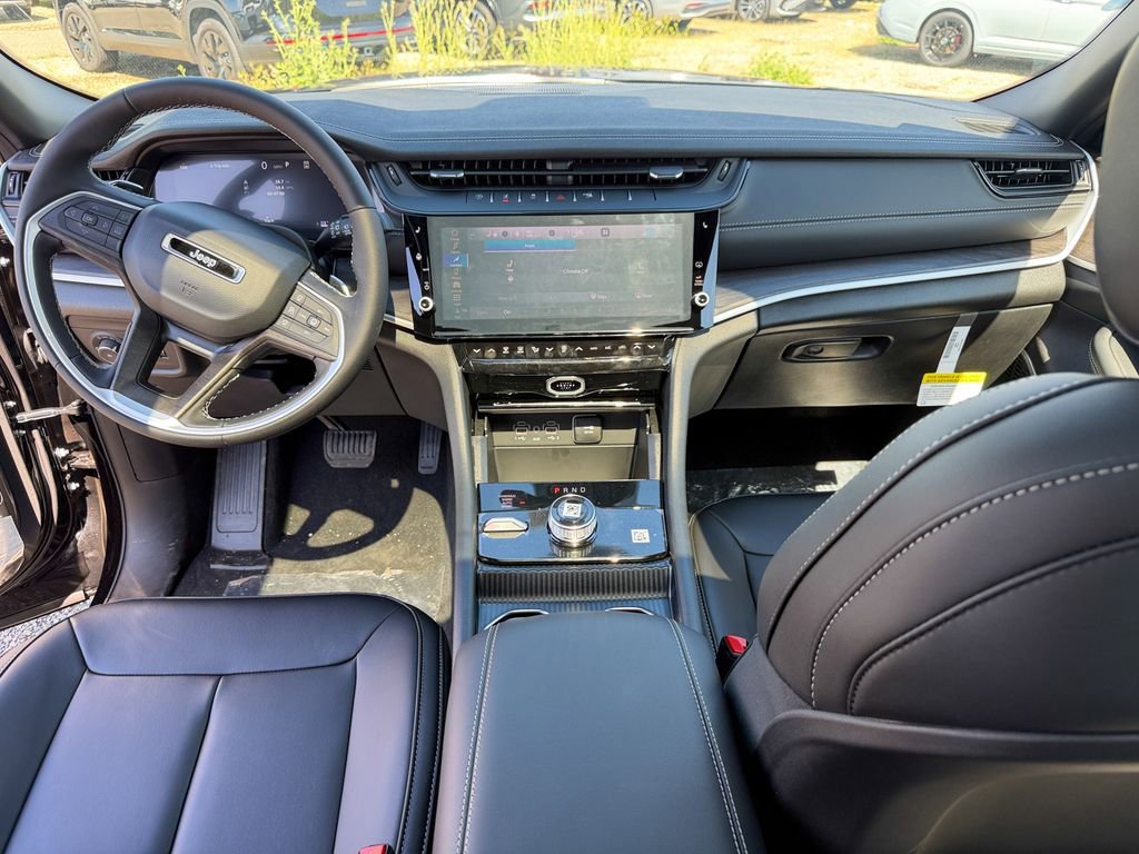 New 2026 Jeep Grand Cherokee L Limited AWD/4WD image 26