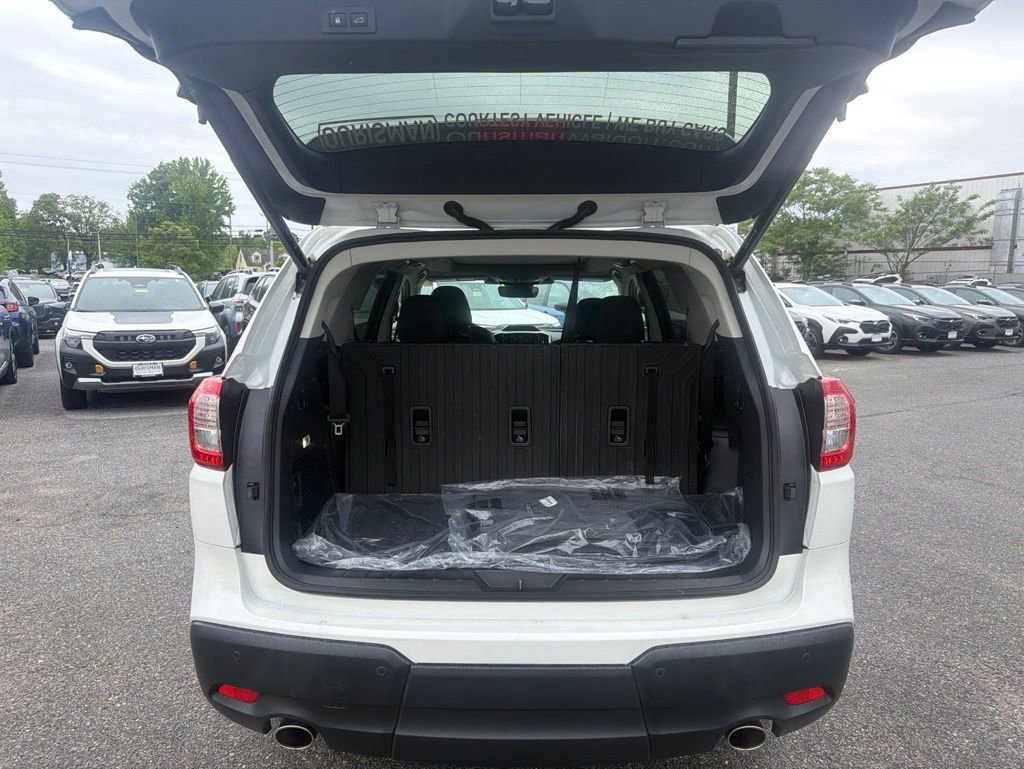 Used 2025 Subaru Ascent Limited AWD/4WD image 5