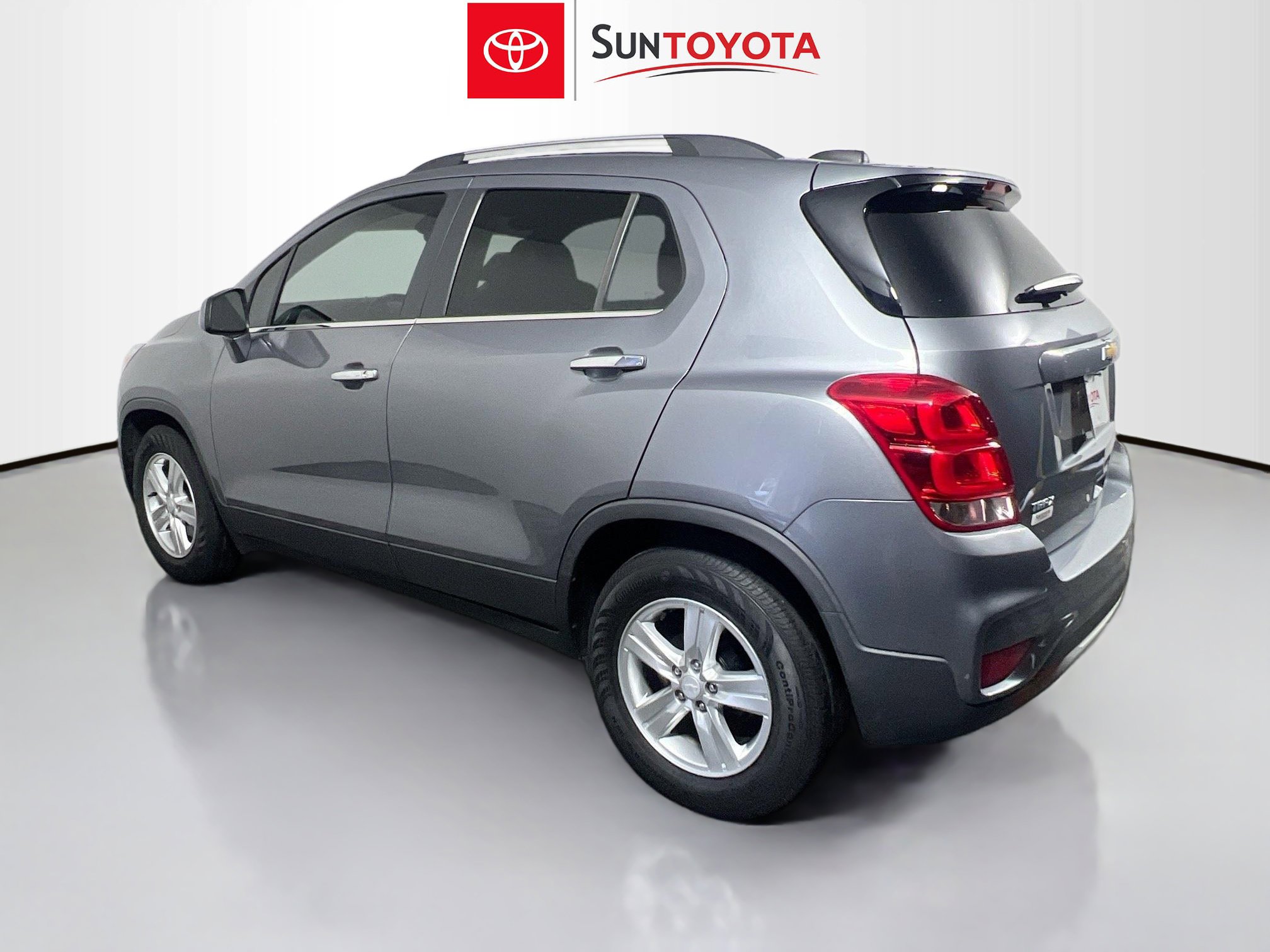 Used 2020 Chevrolet Trax LT w/ LT Convenience Package image 6