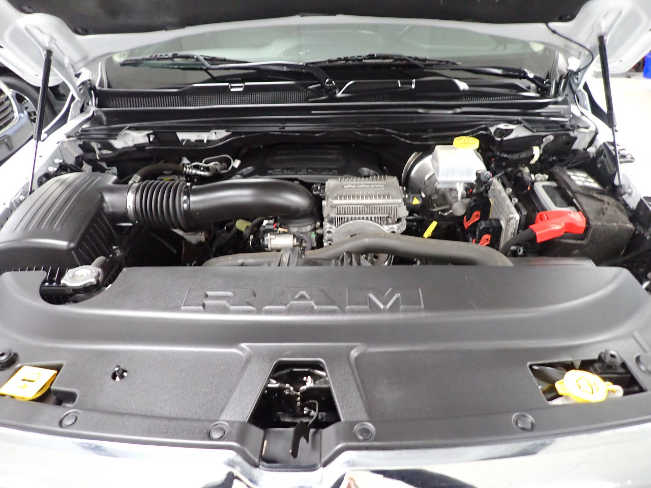 Used 2021 RAM 1500 Laramie image 24